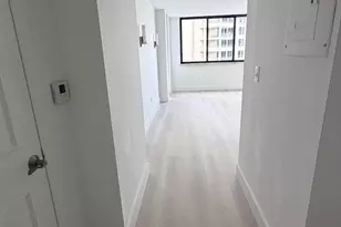 540 Brickell Key Dr, Miami, FL 33131 - Photo 5