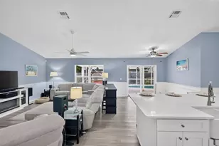 8295 Sand Pine Cir, Port Saint Lucie, FL 34952 - Photo 11