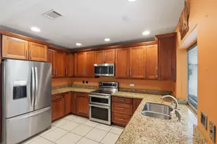 601 NW 71st Ave, Plantation, FL 33317 - Photo 5
