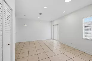 913 NE 12th Ave, Pompano Beach, FL 33060 - Photo 9