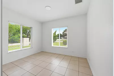 913 NE 12th Avenue, Pompano Beach, FL 33060 - Photo 19