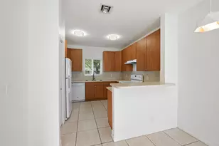 913 NE 12th Ave, Pompano Beach, FL 33060 - Photo 11