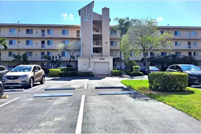 6795 Huntington Lane #405, Delray Beach, FL 33446 - Photo 1