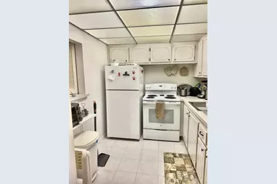 134 Brighton D, Boca Raton, FL 33434 - Photo 5
