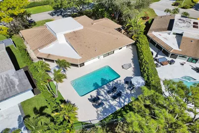614 Lakewoode Circle W, Delray Beach, FL 33445 - Photo 45