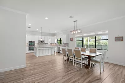 8142 Bradford Way, Parkland, FL 33076 - Photo 9