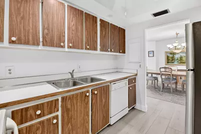 125 S Ocean Avenue #211, Palm Beach Shores, FL 33404 - Photo 11