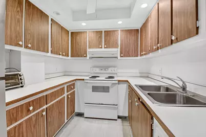 125 S Ocean Avenue #211, Palm Beach Shores, FL 33404 - Photo 13