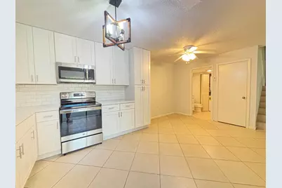 2110 21st Lane, Palm Beach Gardens, FL 33418 - Photo 5