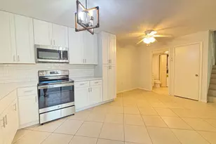 2110 21st Ln, Palm Beach Gardens, FL 33418 - Photo 5