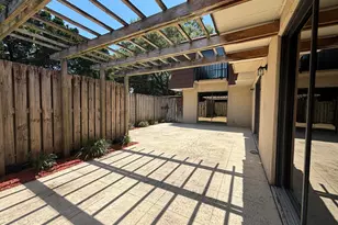 2110 21st Ln, Palm Beach Gardens, FL 33418 - Photo 13