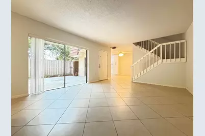 2110 21st Lane, Palm Beach Gardens, FL 33418 - Photo 9