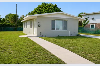 807 Handy Ave Avenue, West Palm Beach, FL 33401 - Photo 1