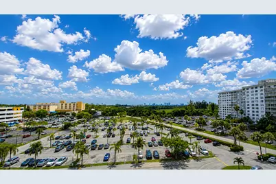 4001 Hillcrest Drive #705, Hollywood, FL 33021 - Photo 11