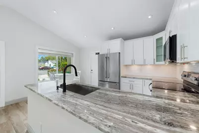 7 Cardiff Way, Boynton Beach, FL 33426 - Photo 9