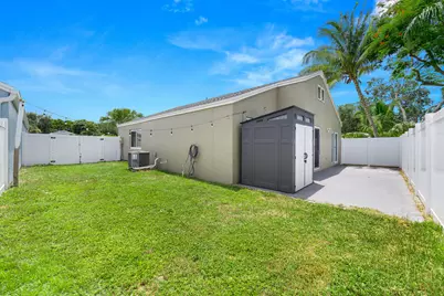 7 Cardiff Way, Boynton Beach, FL 33426 - Photo 25