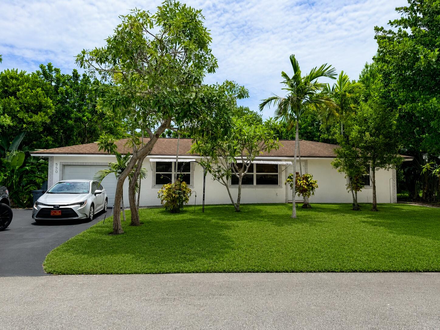 550 SW Natura Ave - 550 SW Natura Ave, Deerfield Beach, FL 33441 Luxury Property | Jose Angel Pina
