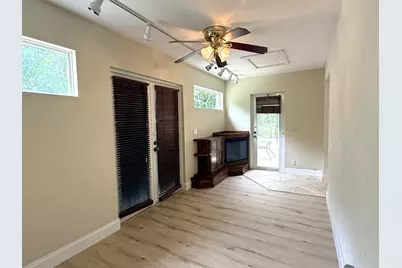 550 SW Natura Avenue, Deerfield Beach, FL 33441 - Photo 11