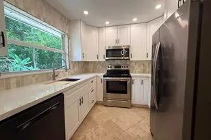 550 SW Natura Ave, Deerfield Beach, FL 33441 - Photo 3