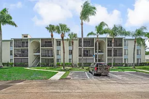1112 Green Pine Blvd, West Palm Beach, FL 33409 - Photo 1