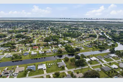 2201 SE Bowie Street, Port Saint Lucie, FL 34952 - Photo 33