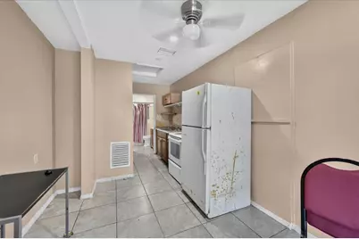 646 NE 38th Street, Oakland Park, FL 33334 - Photo 11