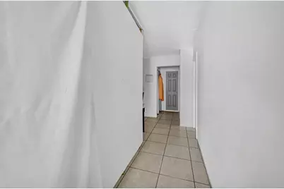 646 NE 38th Street, Oakland Park, FL 33334 - Photo 19
