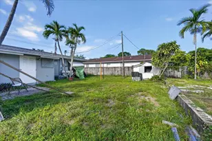 646 NE 38th St, Oakland Park, FL 33334 - Photo 31