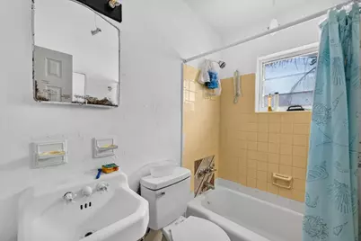 646 NE 38th Street, Oakland Park, FL 33334 - Photo 27