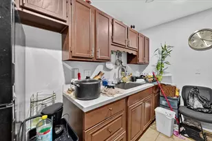 646 NE 38th St, Oakland Park, FL 33334 - Photo 5
