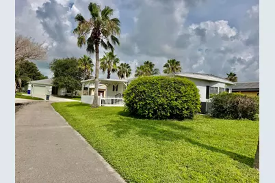 16 Grande Vista Way, Port Saint Lucie, FL 34952 - Photo 1