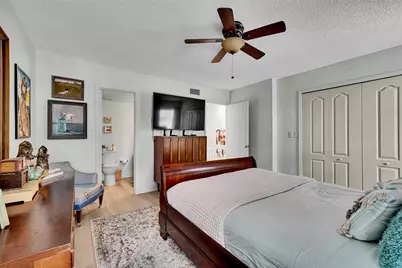 670 Kensington Place, Wilton Manors, FL 33305 - Photo 19