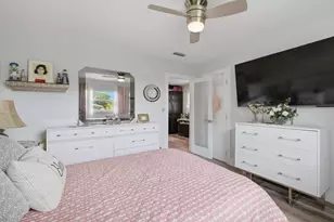 1545 NW 70th Ln, Margate, FL 33063 - Photo 19