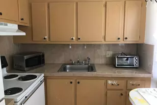 133 Cambridge F, West Palm Beach, FL 33417 - Photo 5