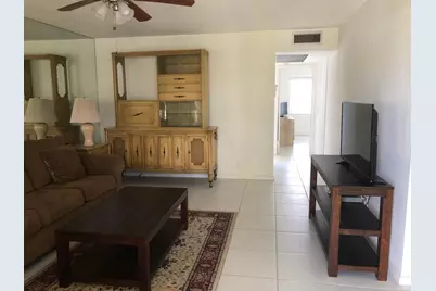 133 Cambridge F, West Palm Beach, FL 33417 - Photo 3