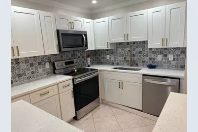 251 Seville K #251, Delray Beach, FL 33446 - Photo 5