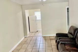 22 NW 8th Ave, Dania Beach, FL 33004 - Photo 3