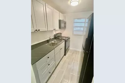 22 NW 8th Avenue #2, Dania Beach, FL 33004 - Photo 3