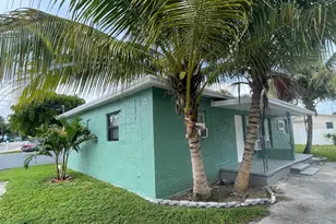 22 NW 8th Ave, Dania Beach, FL 33004 - Photo 1