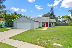 119 Lakeside Cir, Jupiter, FL 33458 - Photo 1
