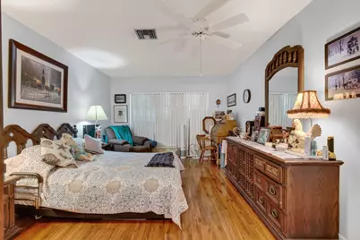 4305 Lucerne Villas Lane, Lake Worth, FL 33467 - Photo 13