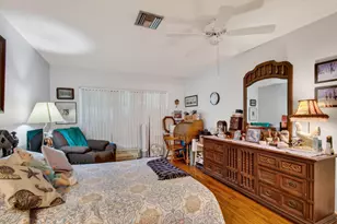 4305 Lucerne Villas Ln, Lake Worth, FL 33467 - Photo 13