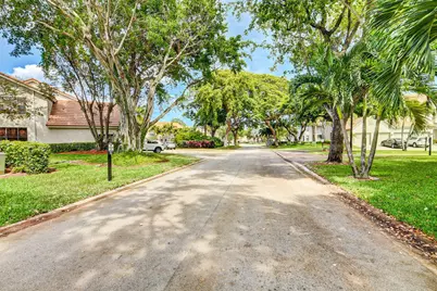 5751 Coach House Circle #E, Boca Raton, FL 33486 - Photo 43