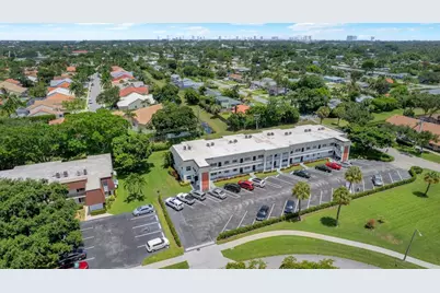10000 Meridian Way N #15, Palm Beach Gardens, FL 33410 - Photo 1