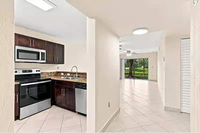 9938 Nob Hill Lane #9938, Sunrise, FL 33351 - Photo 3
