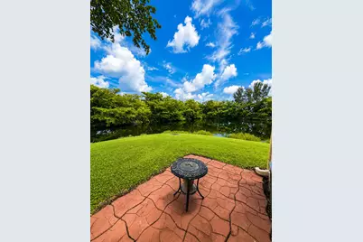 157 Lake Anne Drive, West Palm Beach, FL 33411 - Photo 13