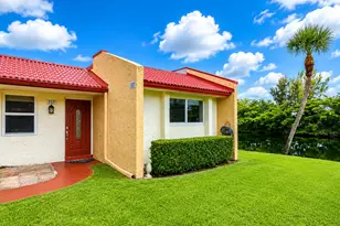 157 Lake Anne Dr, West Palm Beach, FL 33411 - Photo 1