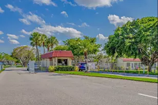 157 Lake Anne Dr, West Palm Beach, FL 33411 - Photo 21