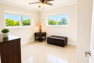 157 Lake Anne Dr, West Palm Beach, FL 33411 - Photo 9
