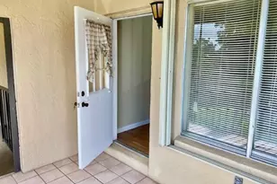 428 Pine Glen Ln, Greenacres, FL 33463 - Photo 5